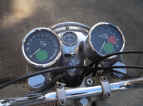 SMITHS Gauges on a 1969 Norton Commando Motorcycle